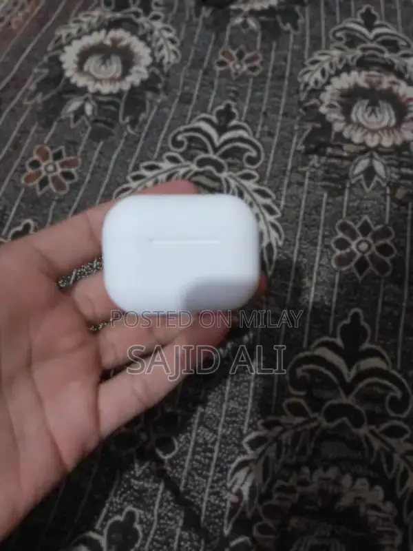 Wireless Earbuds with Long Battery Life