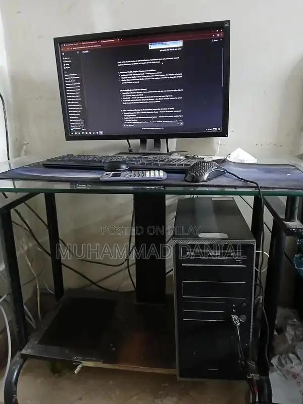 Metal Gaming Computer Desk with Sturdy Frame
