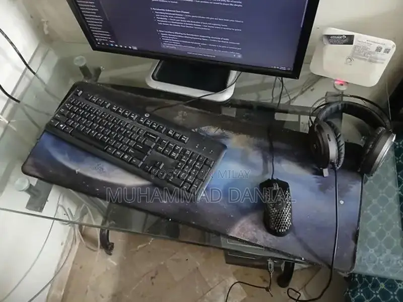 Metal Gaming Computer Desk with Sturdy Frame