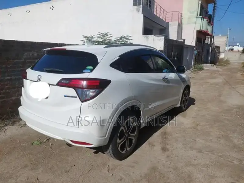 Honda Vezel  Hybrid Z sensing 2014  model 2020 import.