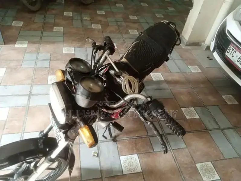 Unique 100cc Motorcycle - Golden Number, Low Mileage, One-Owner Bike