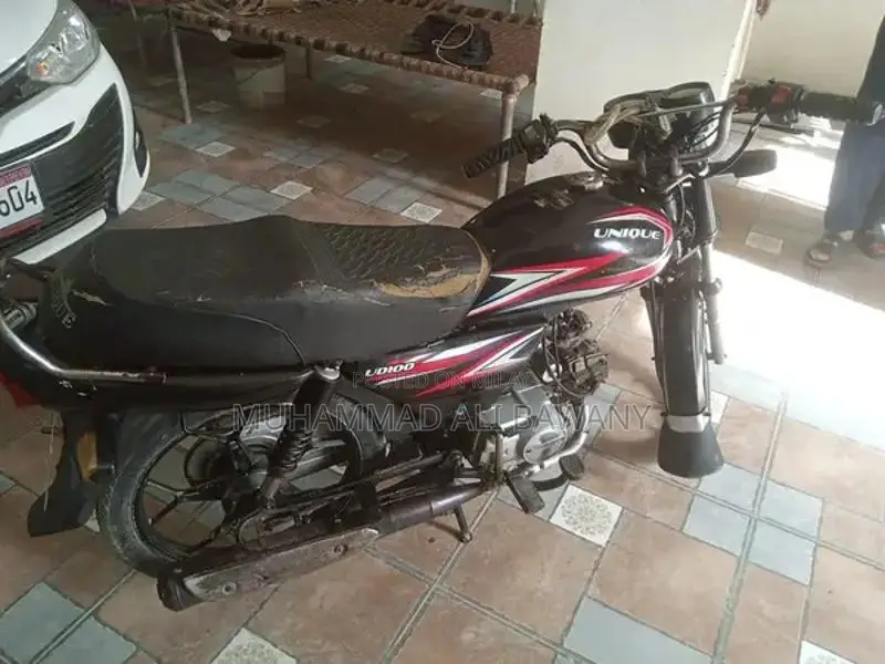 Unique 100cc Motorcycle - Golden Number, Low Mileage, One-Owner Bike