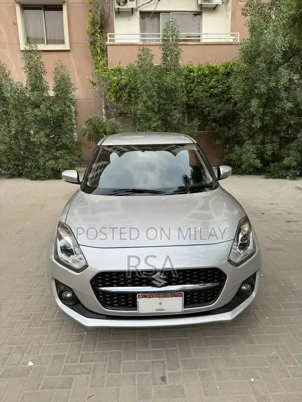 Suzuki Swift Glx cvt 2023