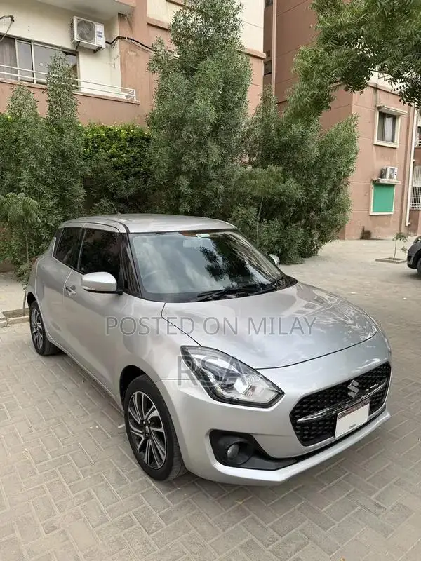 Suzuki Swift Glx cvt 2023