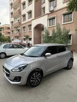Suzuki Swift Glx cvt 2023