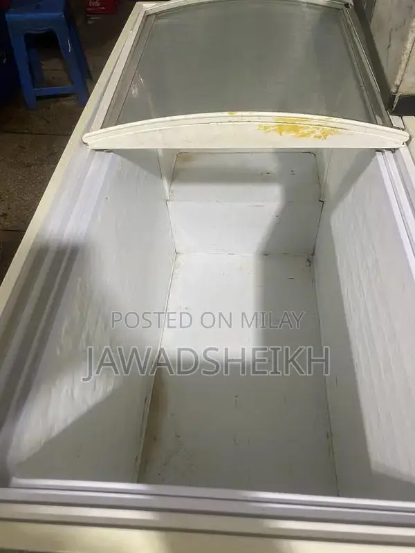 Commercial Full Size Display Freezer for Retail or Food Service