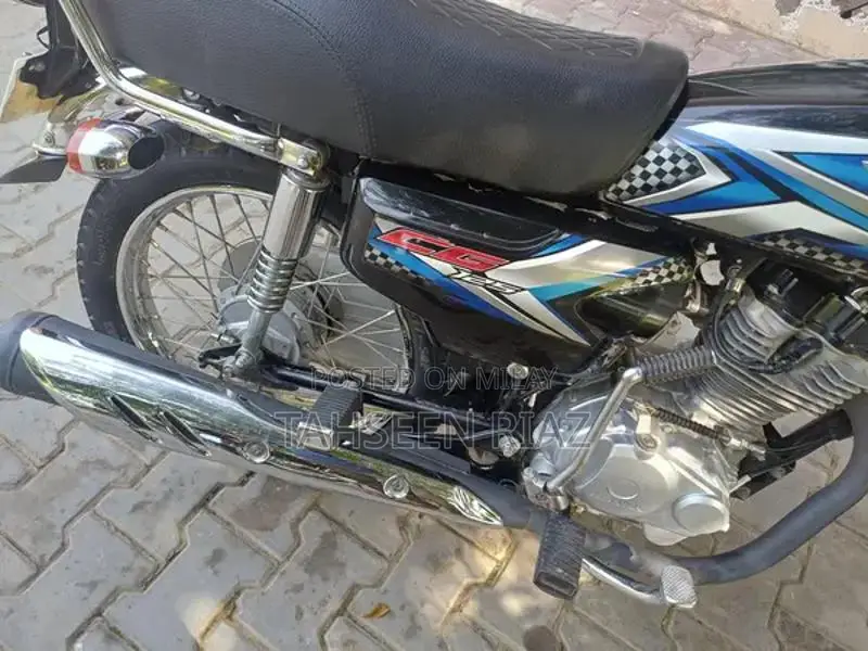 Honda CG 125 Motorcycle - Excellent Condition Low Mileage