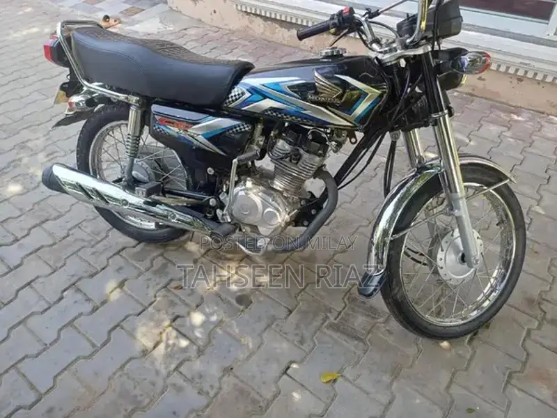 Honda CG 125 Motorcycle - Excellent Condition Low Mileage