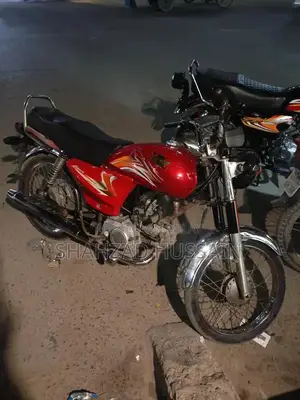 Photo - Rodparice kalasik opan latar