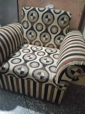 5 siter sofa need and clean urjant sale