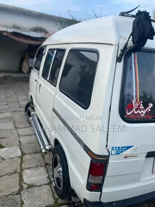 Suzuki Bolan Compact City Car with Alloy Wheels