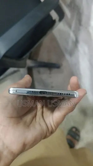 New Tecno Camon 40 Pro 256 GB Blue