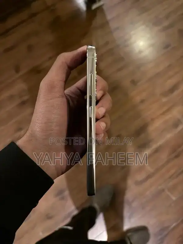 Samsung Galaxy Dual SIM Smartphone Excellent Condition