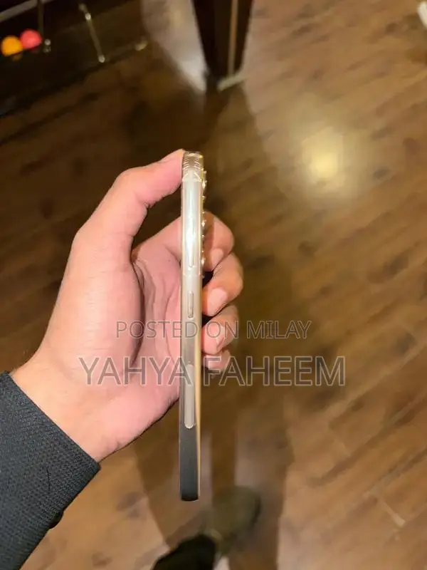 Samsung Galaxy Dual SIM Smartphone Excellent Condition