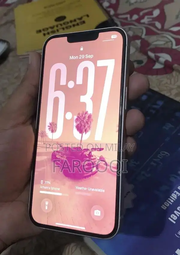 Apple iPhone 13 256GB White Unlocked Smartphone