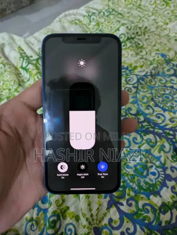 Apple iPhone 12 64GB Factory Unlocked Smartphone