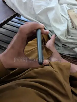 Dual SIM Smartphone with Advanced Communication Features