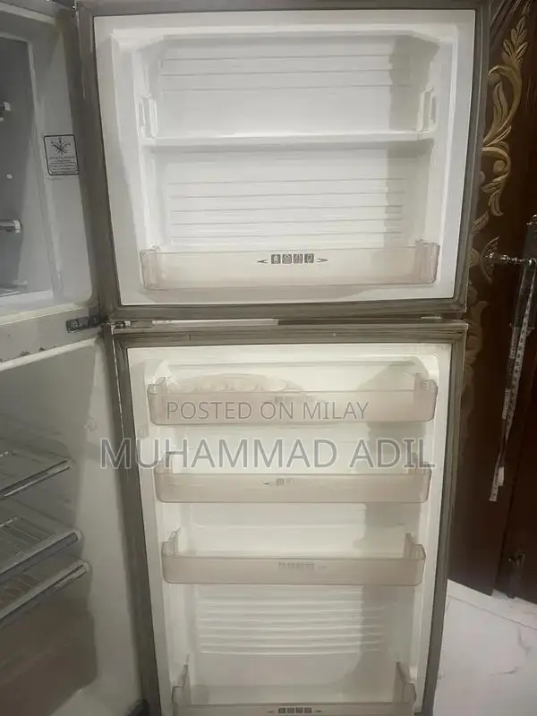 Large Capacity Freezer in Excellent Condition