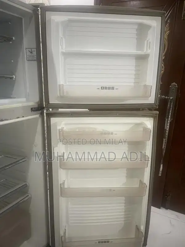 Large Capacity Freezer in Excellent Condition