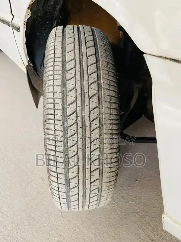 Suzuki Mehran VXR 2017 White Sedan - Excellent Condition