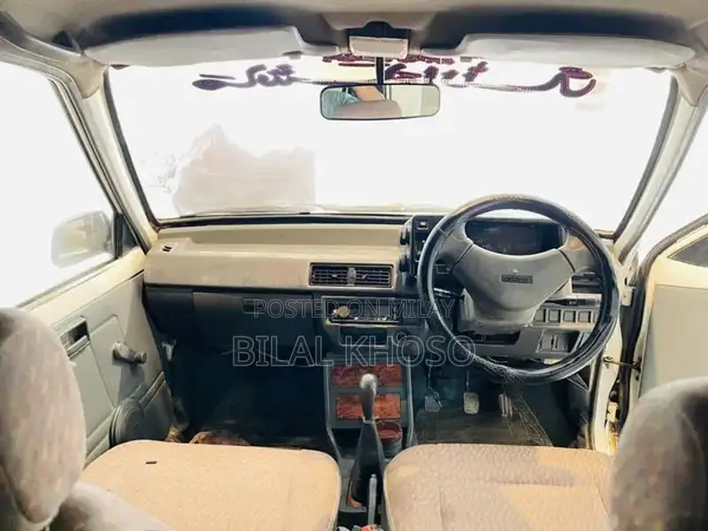 Suzuki Mehran VXR 2017 White Sedan - Excellent Condition