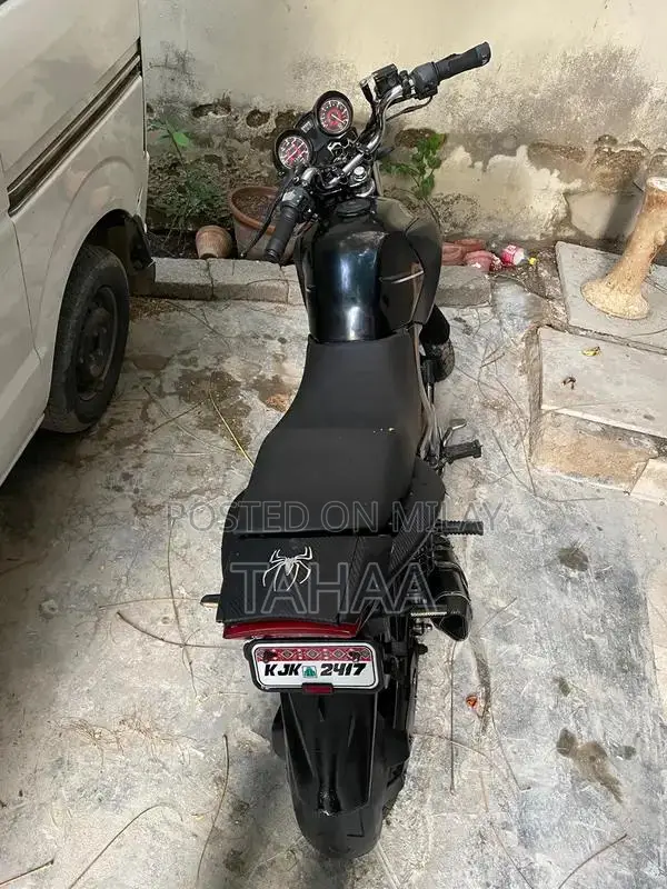 Yamaha YBR Motorcycle - 2016 Model with Low Mileage