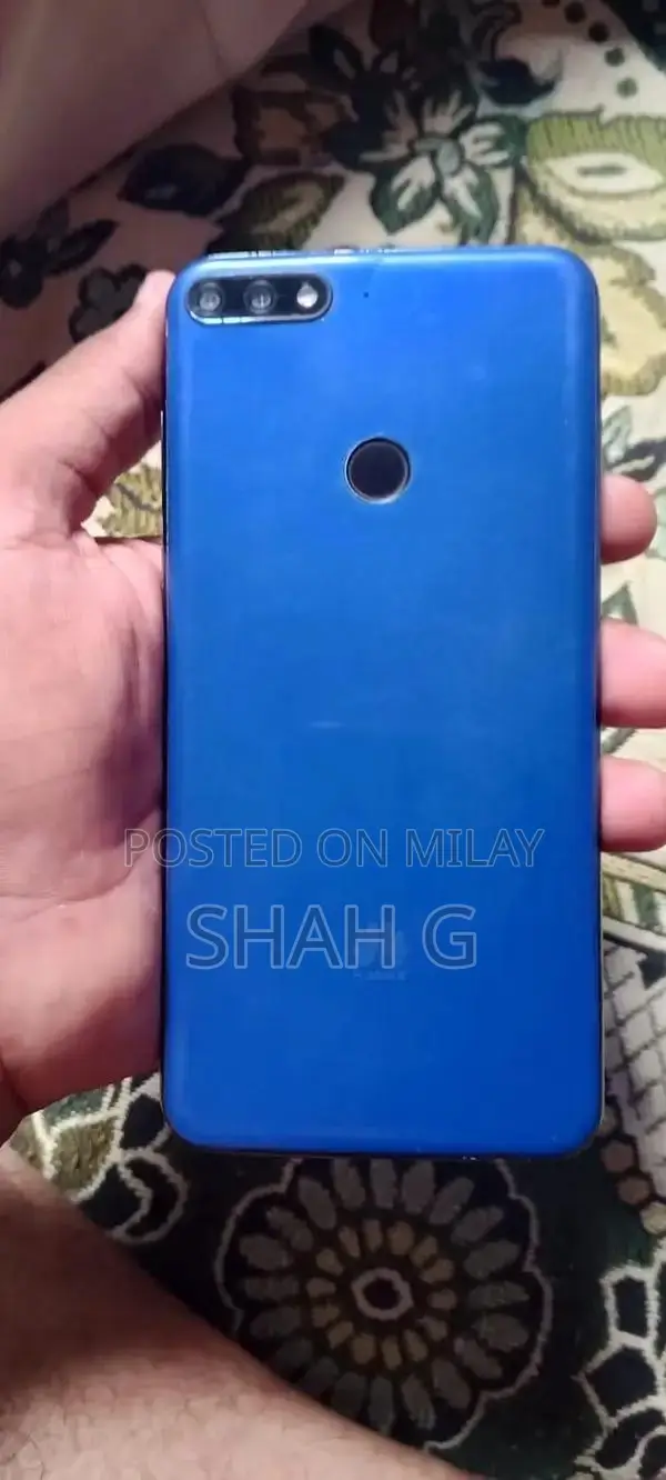 Huawei Y7 Prime Smartphone with Dual Cameras and Good Battery
