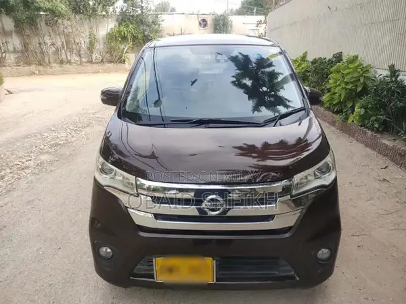 Nissan Dayz Highway Star Compact Hatchback