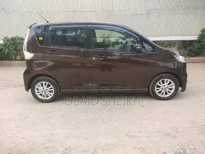 Nissan Dayz Highway Star Compact Hatchback