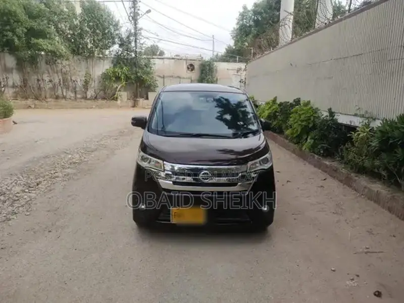 Nissan Dayz Highway Star Compact Hatchback