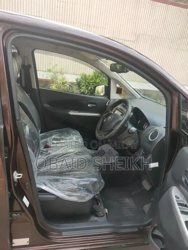 Nissan Dayz Highway Star Compact Hatchback