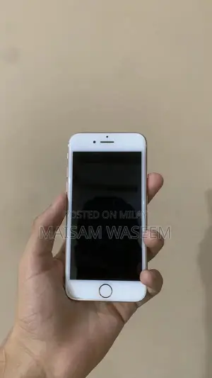 Photo - 32GB Rose Gold Smartphone with Fingerprint Sensor