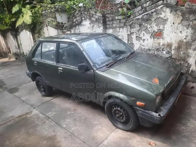 Subaru Japanese Import Sedan with 1000 CC Engine