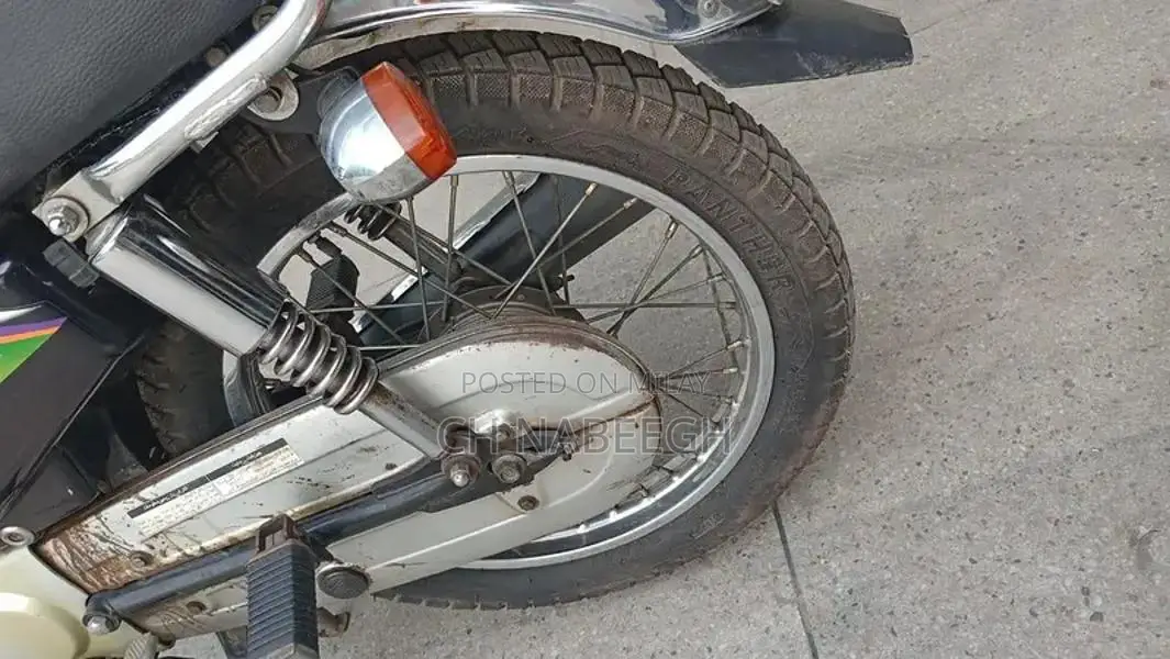 Honda 125cc Motorcycle - School Commute Bike