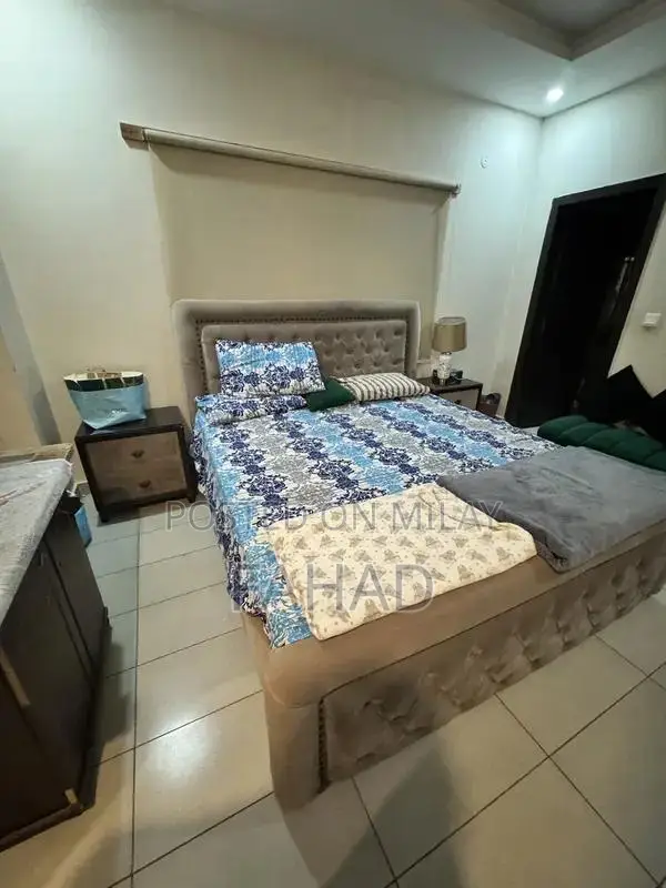 King Size Complete Bedroom Furniture Set with Mirror and Side Tables