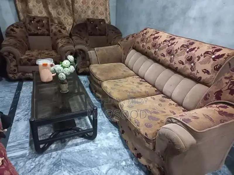 5 Seater Wooden Living Room Sofa Set with Optional Glass Table