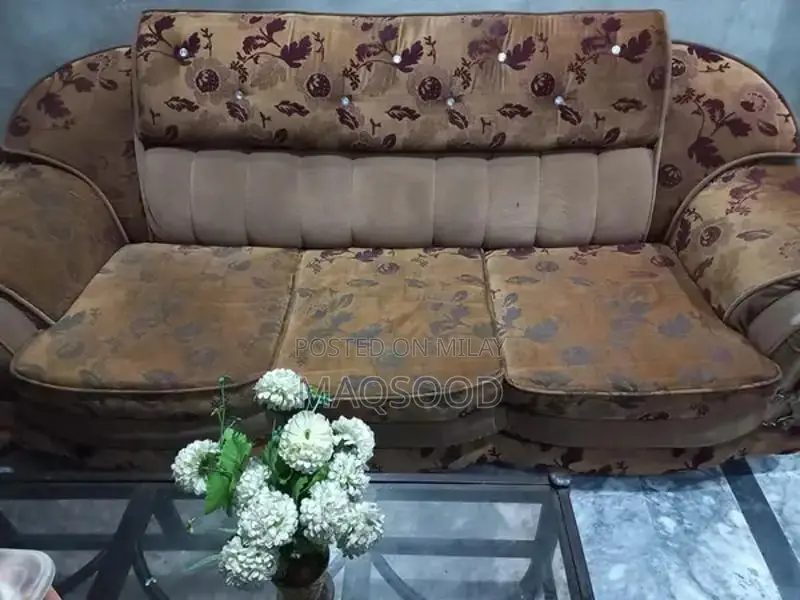 5 Seater Wooden Living Room Sofa Set with Optional Glass Table