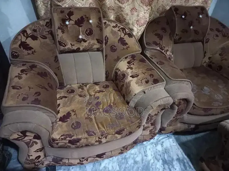 5 Seater Wooden Living Room Sofa Set with Optional Glass Table