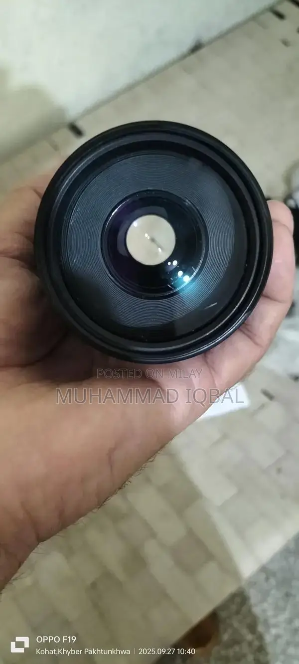 Canon EF 75-300mm f/4.5-6 Telephoto Zoom Camera Lens