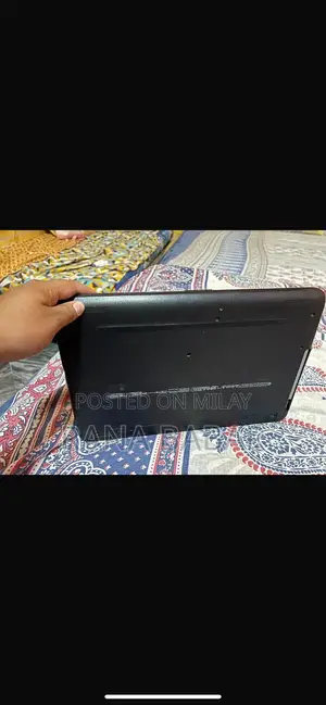 Core i3 Compact Laptop with Extended Battery Life