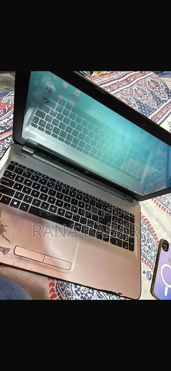 Core i3 Compact Laptop with Extended Battery Life