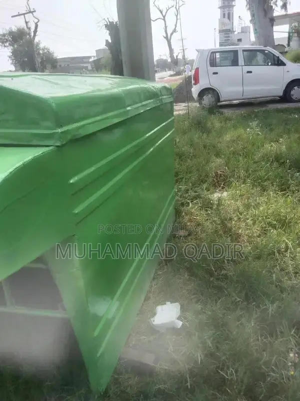 Suzuki Wagon Compact City Car - Stylish and Efficient Urban Transporta