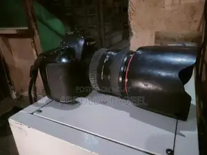 Photo - Canon 6D Full Frame DSLR Camera with 24-70mm Professional Lens