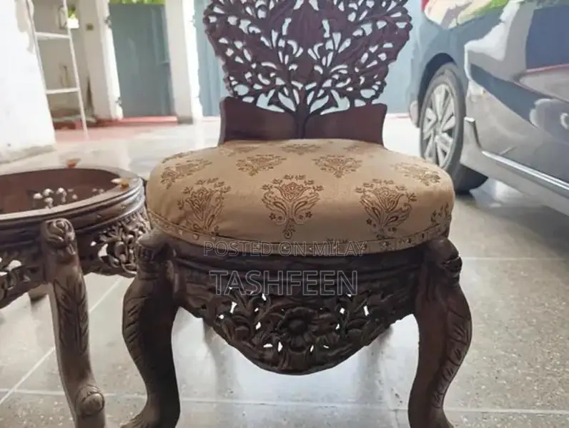Coffee chairs and table set