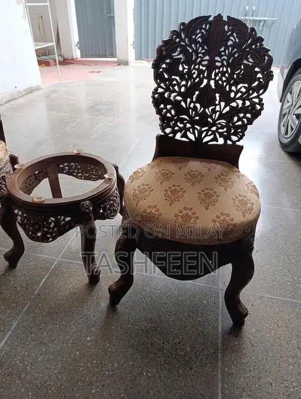 Coffee chairs and table set