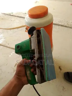 Hitachi Heavy-Duty Sander Machine for Wall and Door Finishing