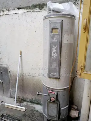 Geyser 35 Gallon Water Heater - Used Condition