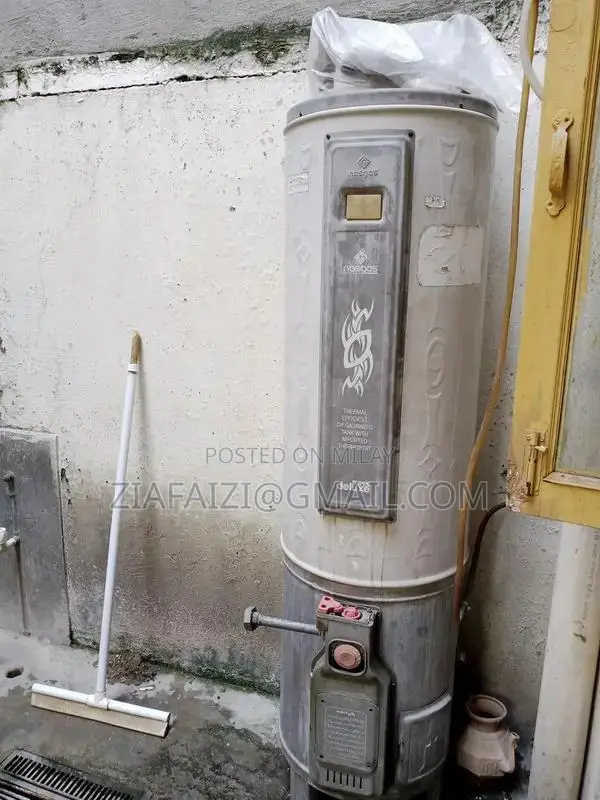 Geyser 35 Gallon Water Heater - Used Condition