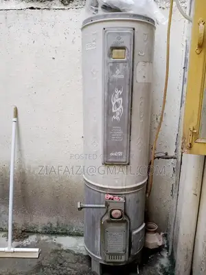 Geyser 35 Gallon Water Heater - Used Condition