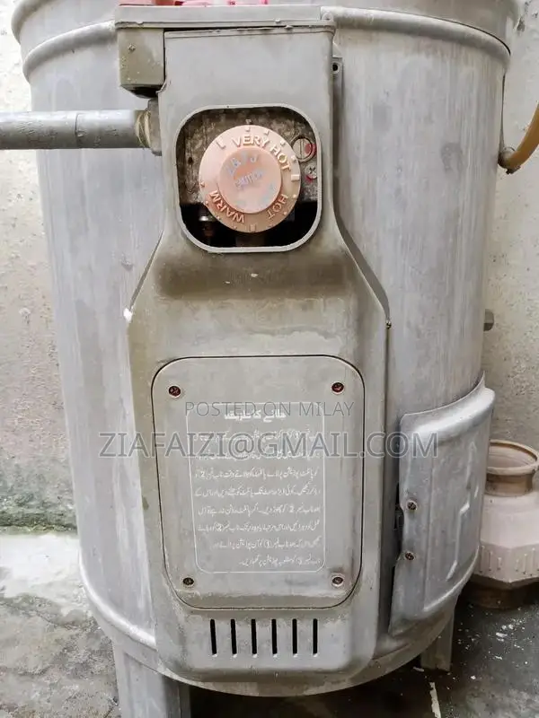 Geyser 35 Gallon Water Heater - Used Condition
